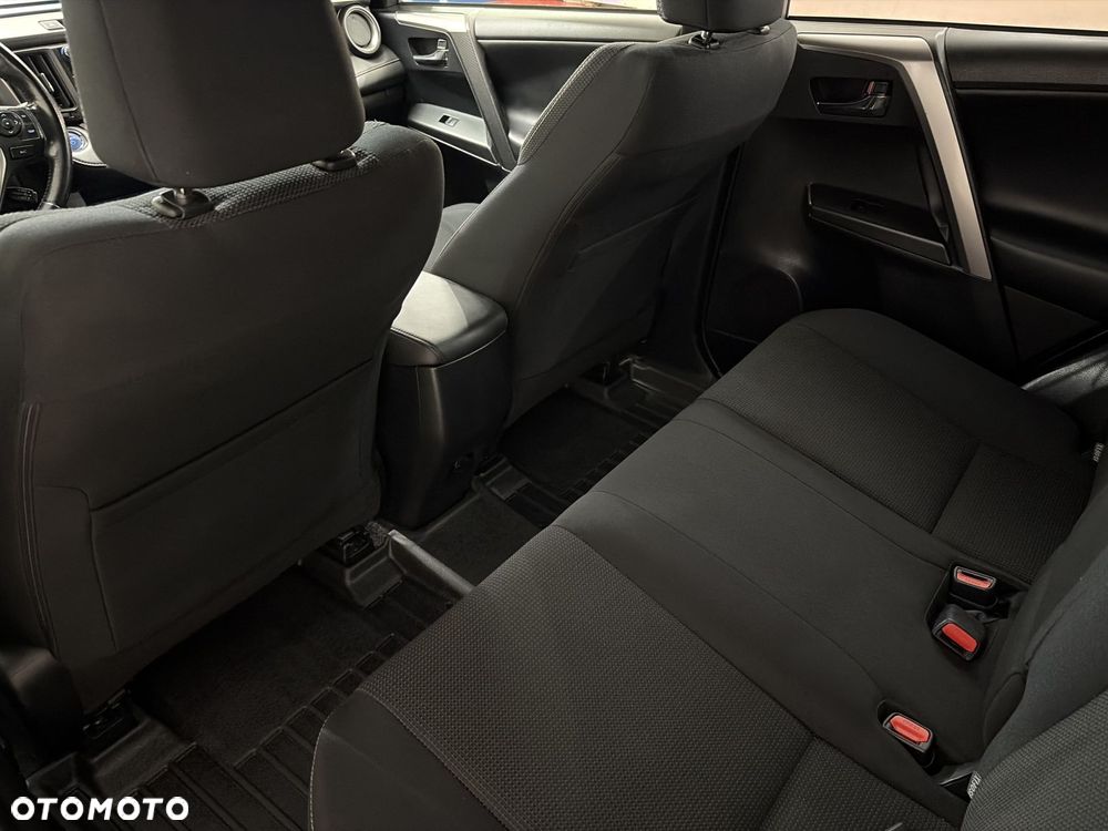 Toyota RAV4 - 11