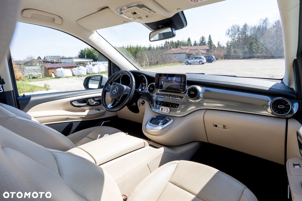 Mercedes-Benz Klasa V 300 d 4-Matic Exclusive 9G-Tronic (d³ugi) - 19
