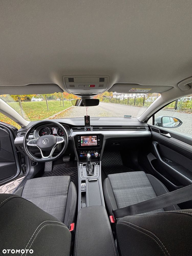 Volkswagen Passat - 10