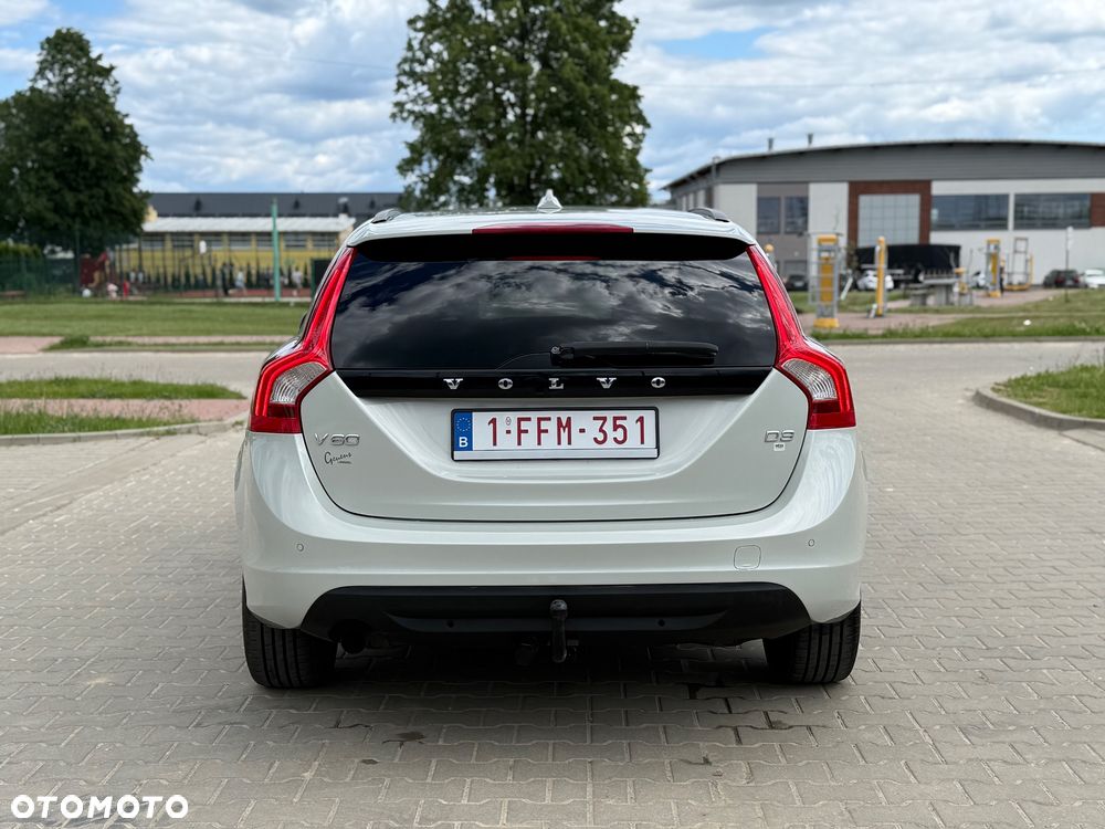 Volvo V60 D3 Summum - 17