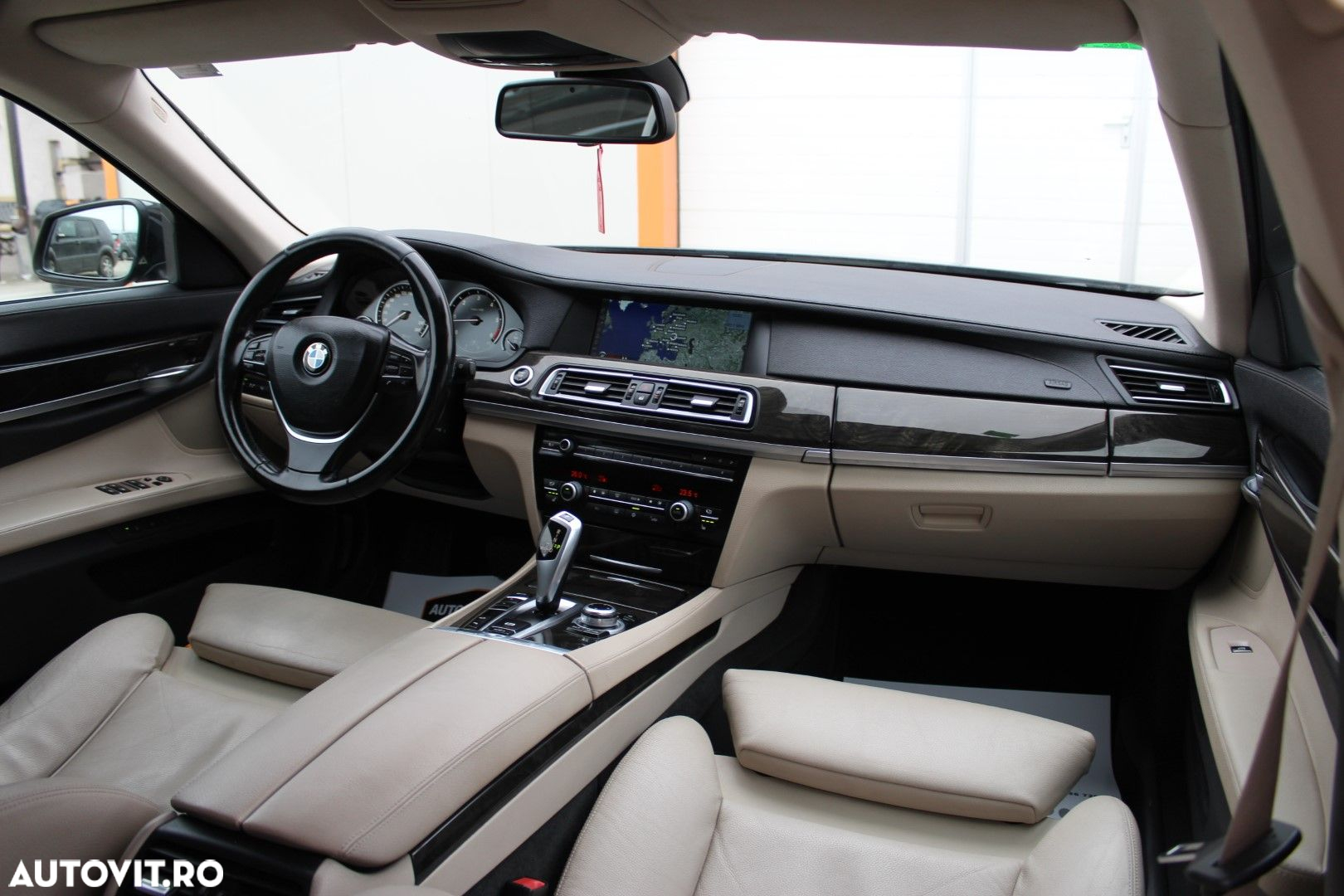 BMW Seria 7 - 13