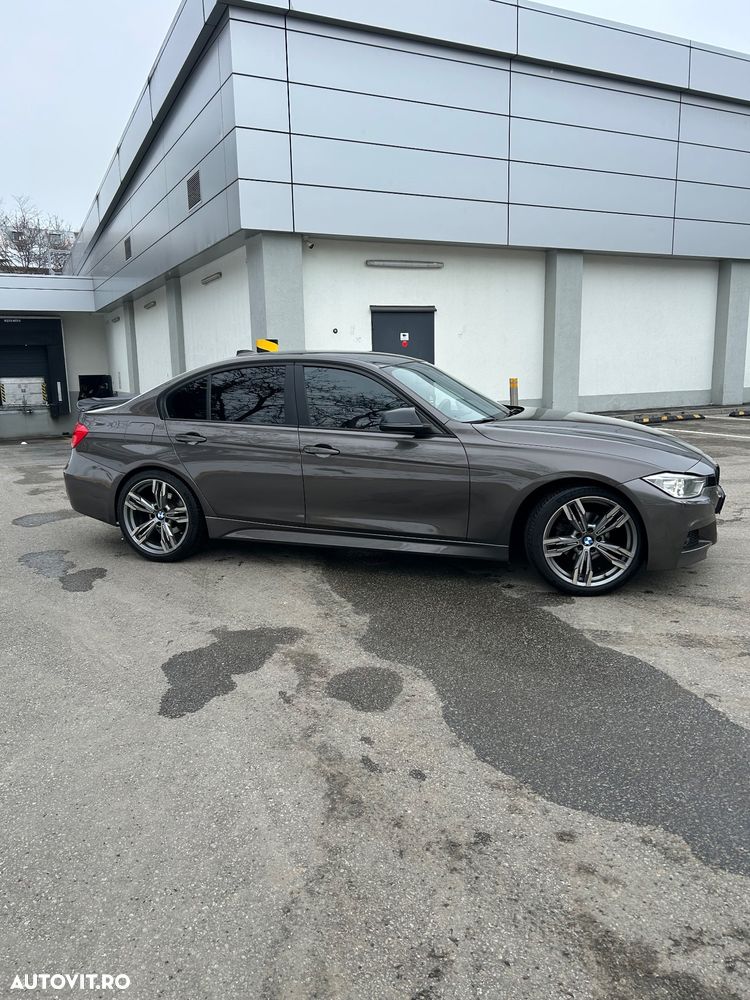 BMW Seria 3 318d Aut. Sport Line - 24