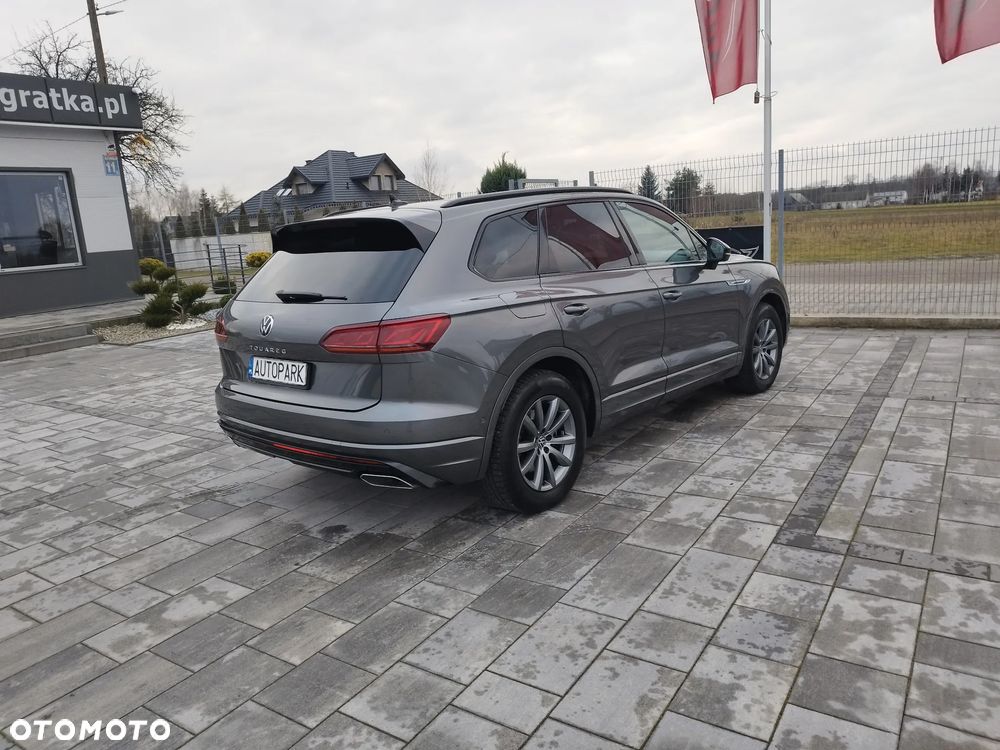 Volkswagen Touareg - 19