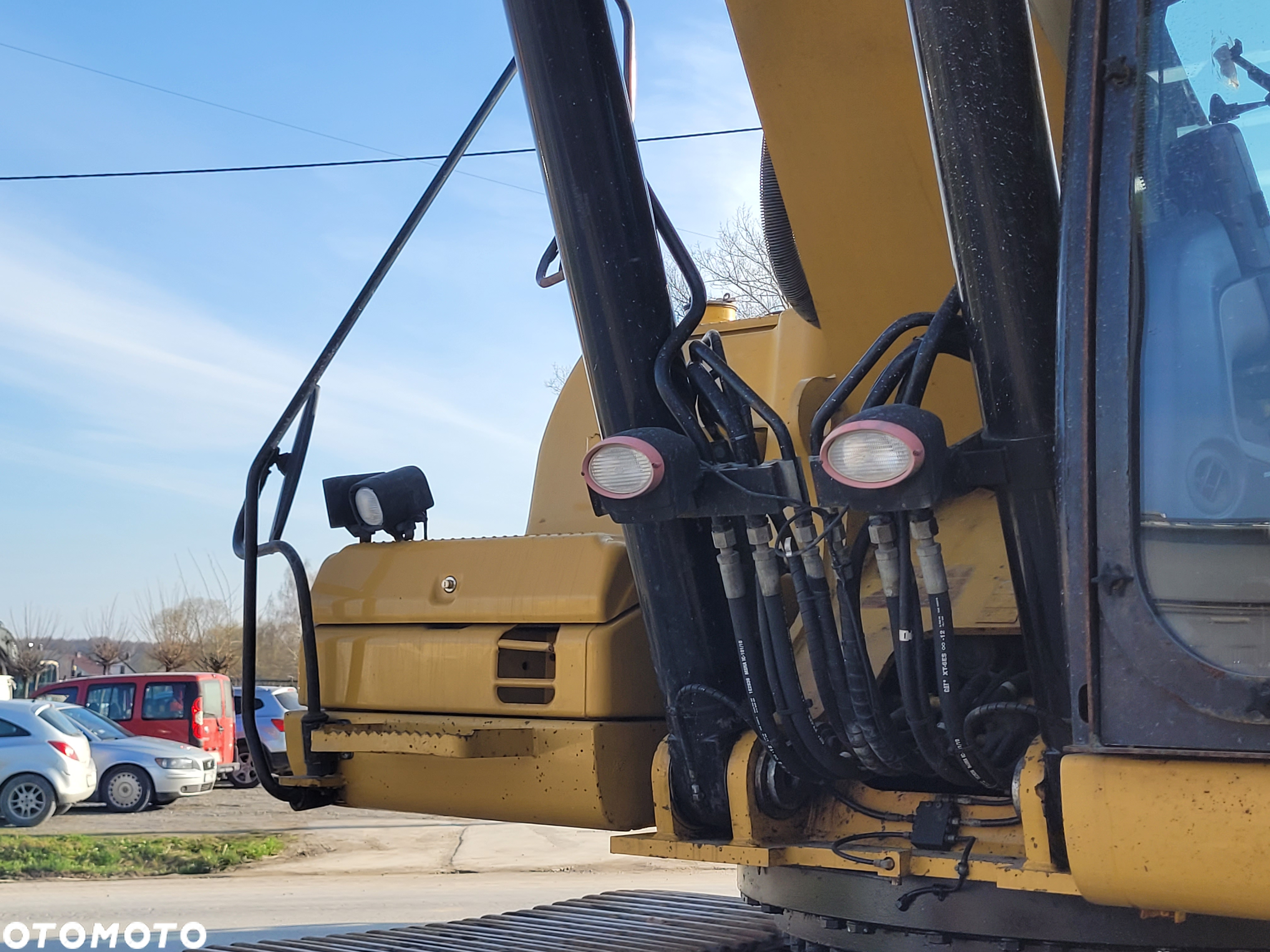 Caterpillar CAT 325 D - 22
