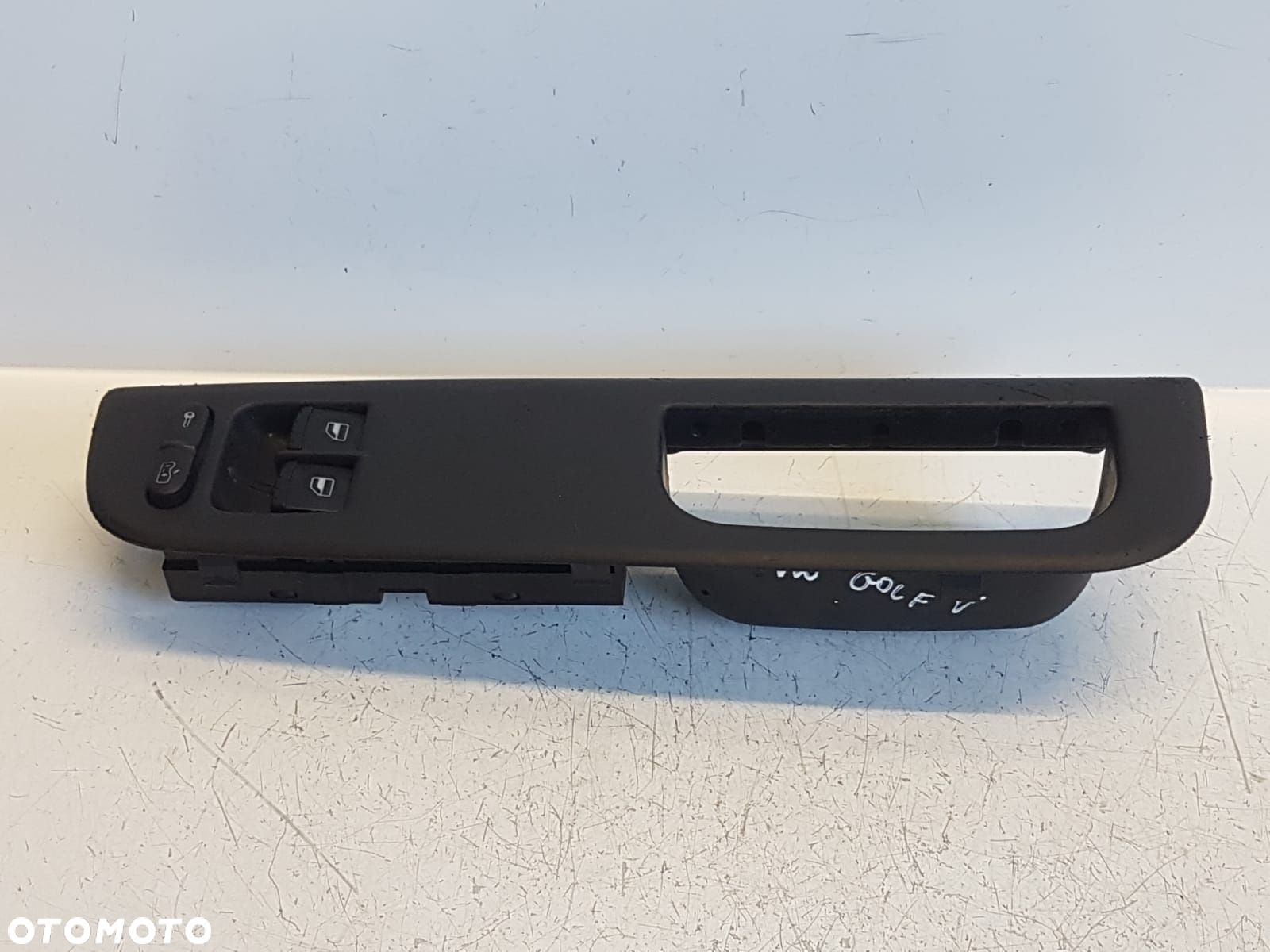 TOLEDO II LEON I PANEL SZYB LUSTEREK 1J3959857 - 4