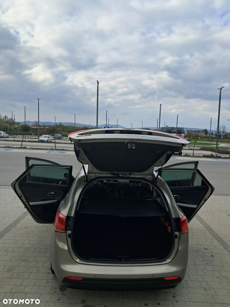 Kia Ceed 1.6 GDI L - 5