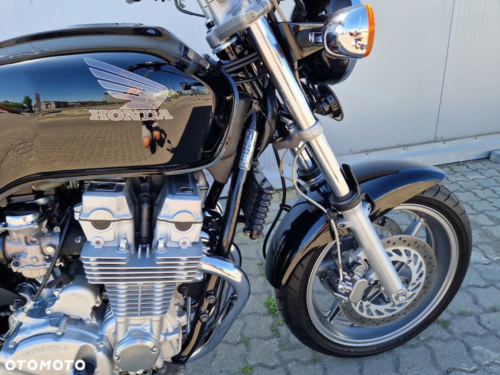 Honda CB - 9