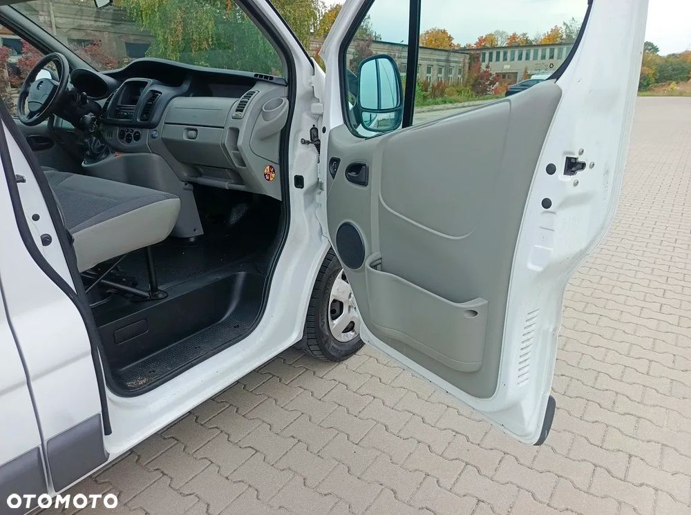 Opel VIVARO - 17