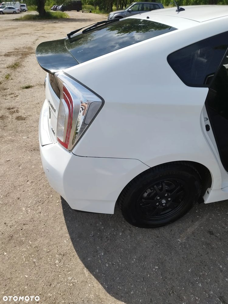 Toyota Prius 1.8 HSD Active - 16
