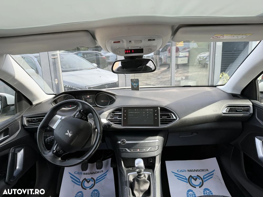 Peugeot 308 PureTech 130 GPF Stop & Start Allure Business-Paket - 6