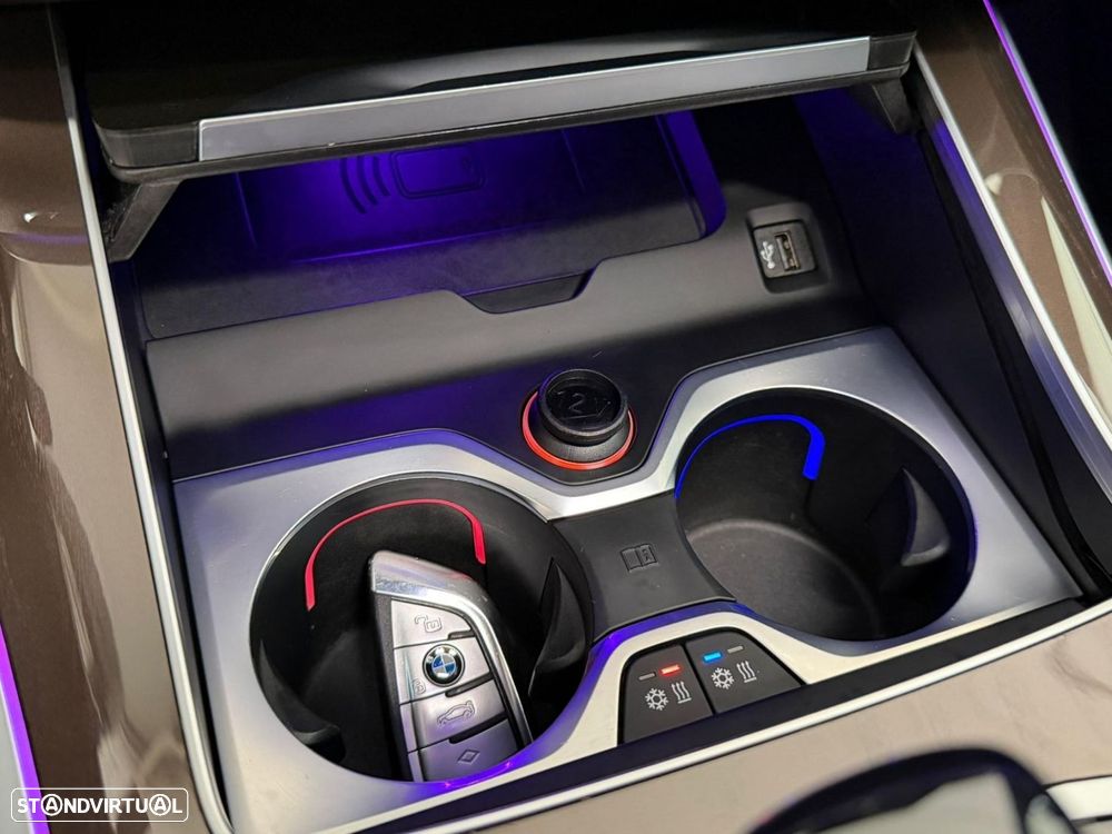 BMW X5 45 e xDrive Pack M - 41