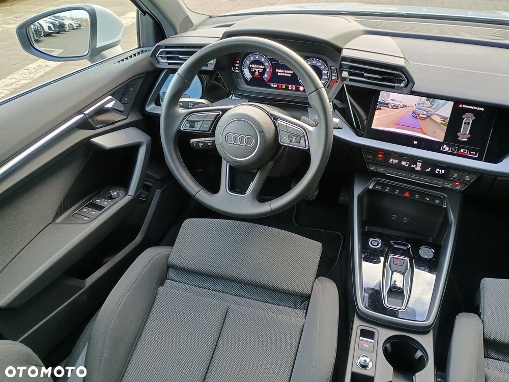 Audi A3 Sportback - 13