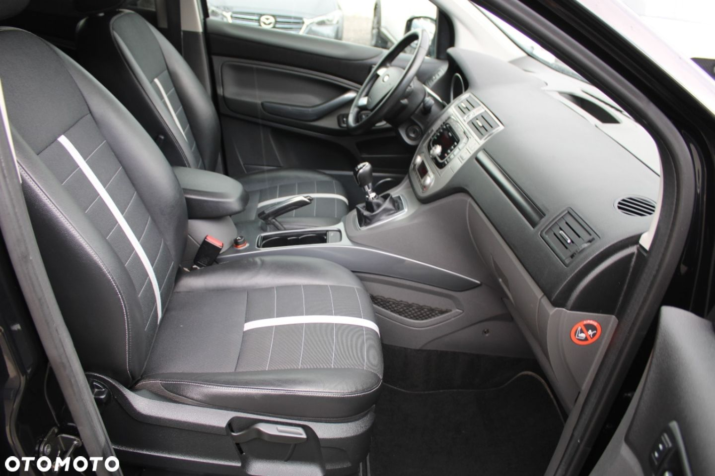 Ford Kuga - 31
