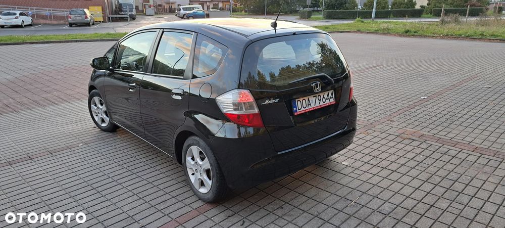 Honda Jazz ver-1-4-i--vtec-elegance - 4