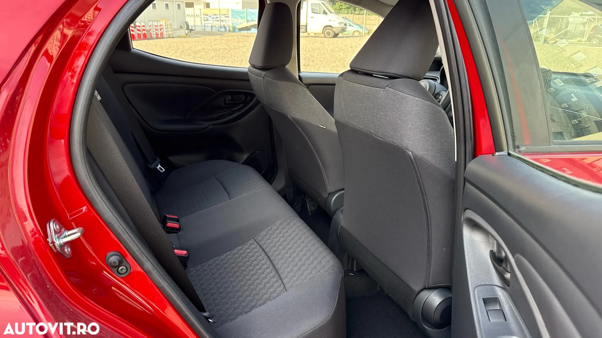 Toyota Yaris 1.5 L Dynamic - 10