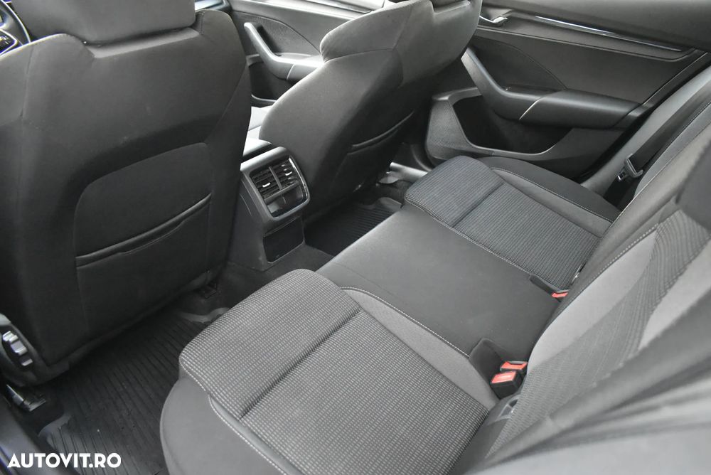 Skoda Octavia 2.0 TDI 115 CP Selection - 17
