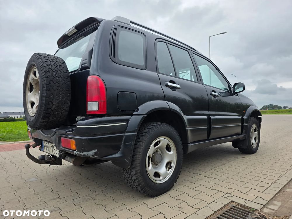 Suzuki Grand Vitara 2.0 - 4