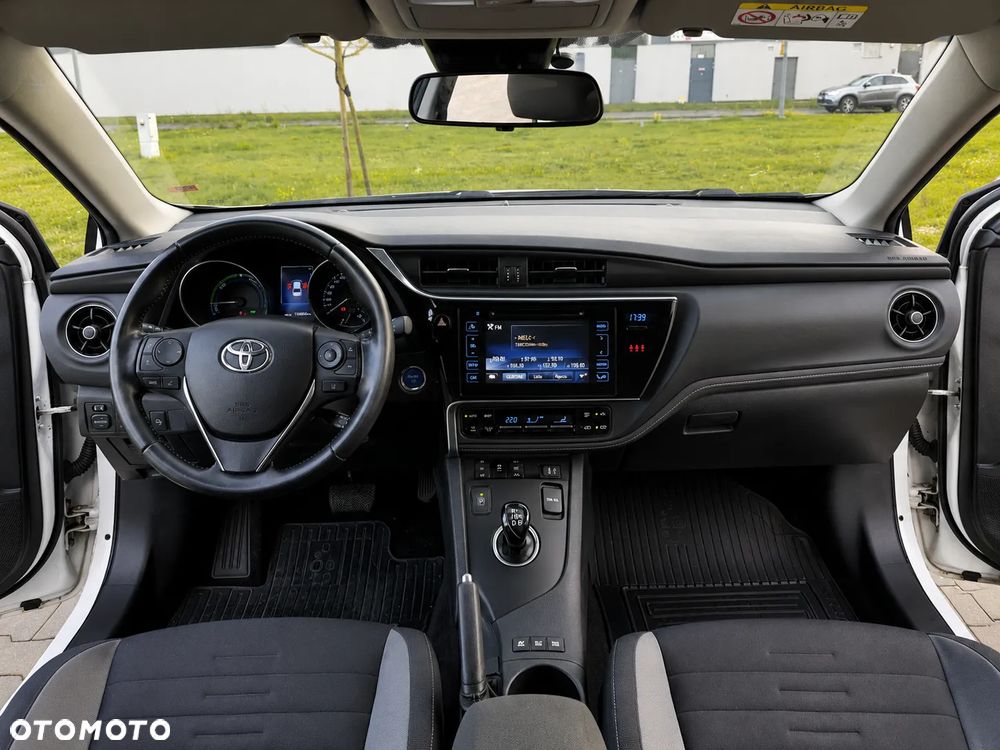 Toyota Auris - 27