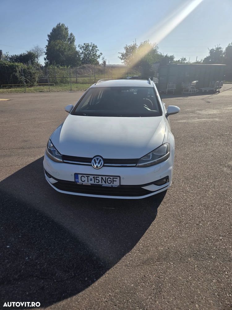 Volkswagen Golf - 4
