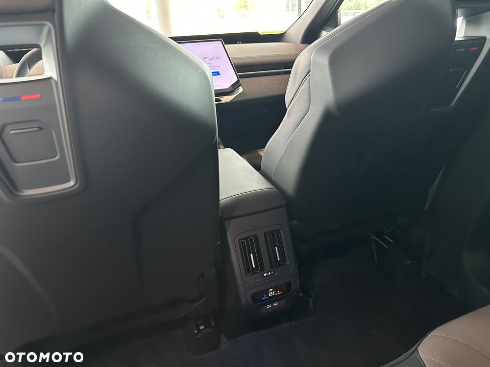 BMW iX3 50 xDrive 113.4kWh - 31