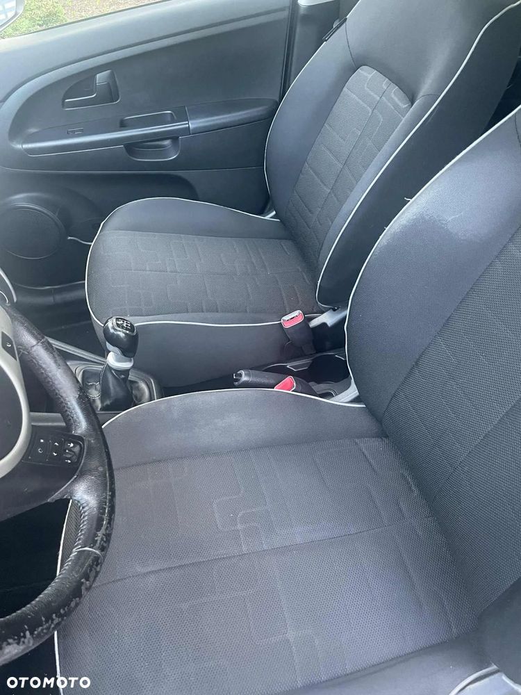 Kia Venga 1.6 CRDi XL - 7