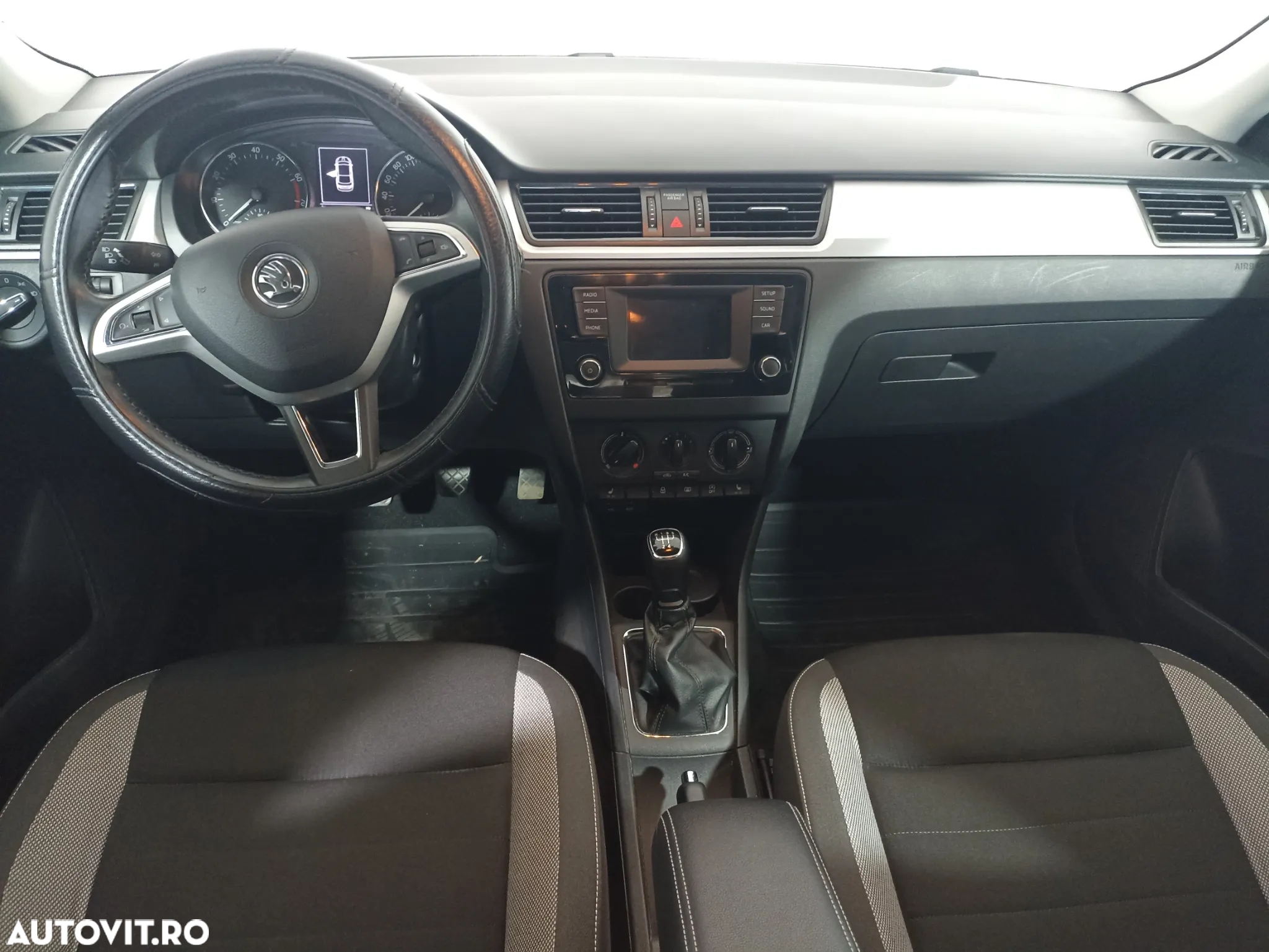 Skoda RAPID 1.2 TSI Active - 7