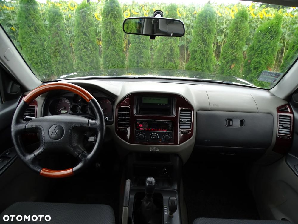 Mitsubishi Pajero 3.2 DID 7os - 6