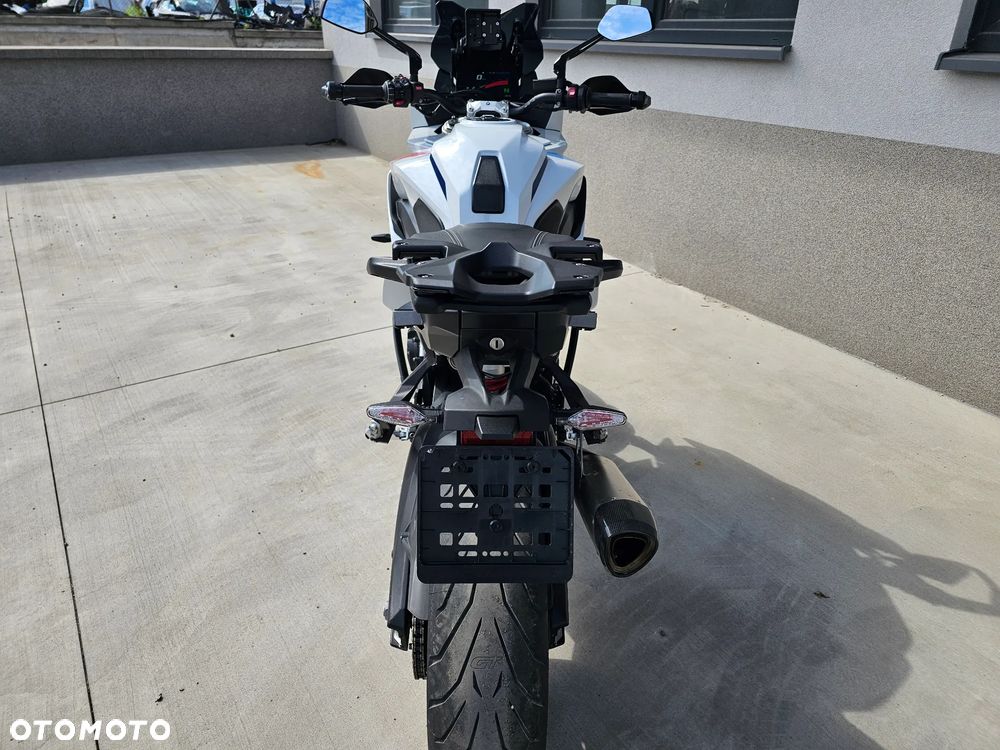 BMW XR - 5