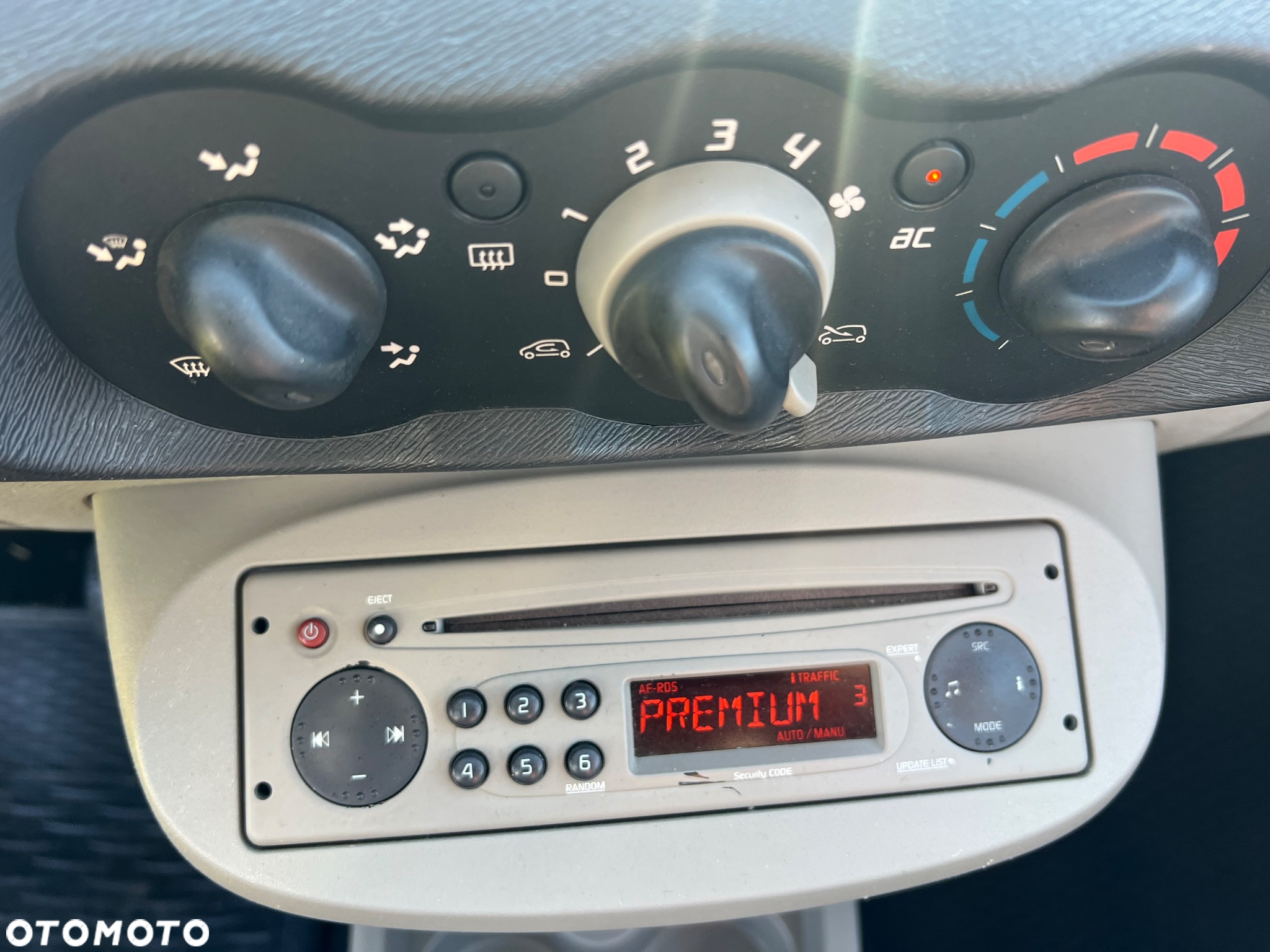 Renault Twingo 1.2 Authentique - 20