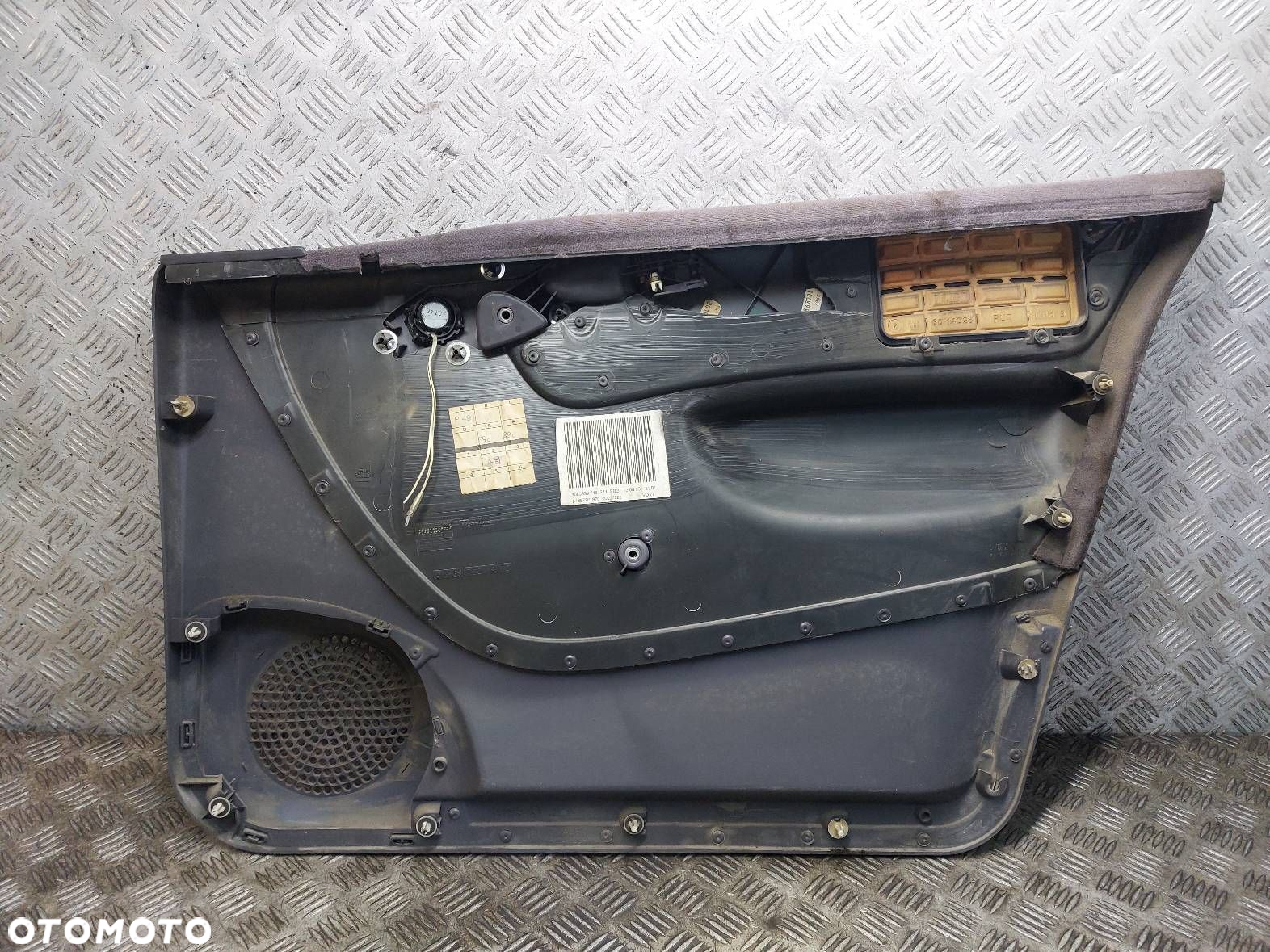 BOCZEK DRZWI LEWY PRZÓD MERCEDES-BENZ W168 A KLASA A1687201970 - 2