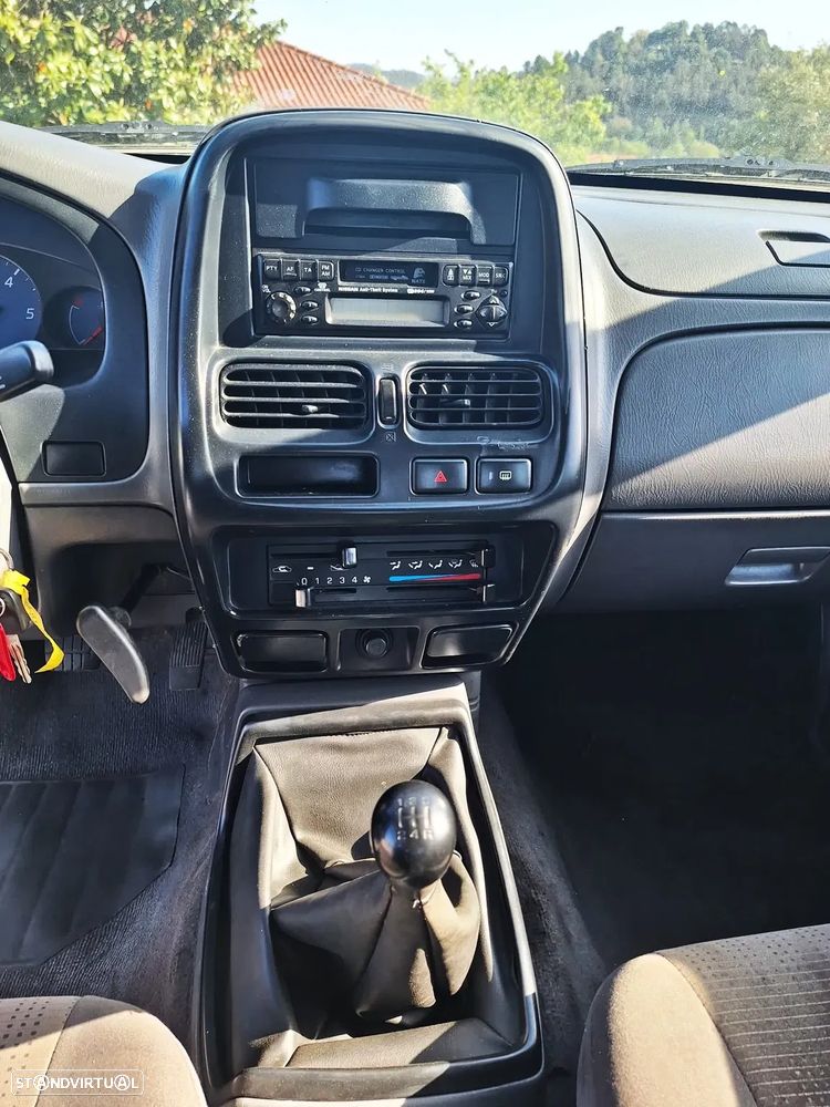 Nissan D22 Pick Up 2.5Di Cabine Dupla - 8