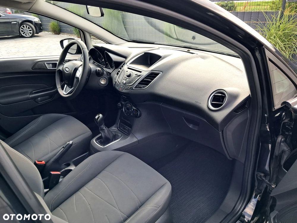Ford Fiesta 1.0 Celebration - 11