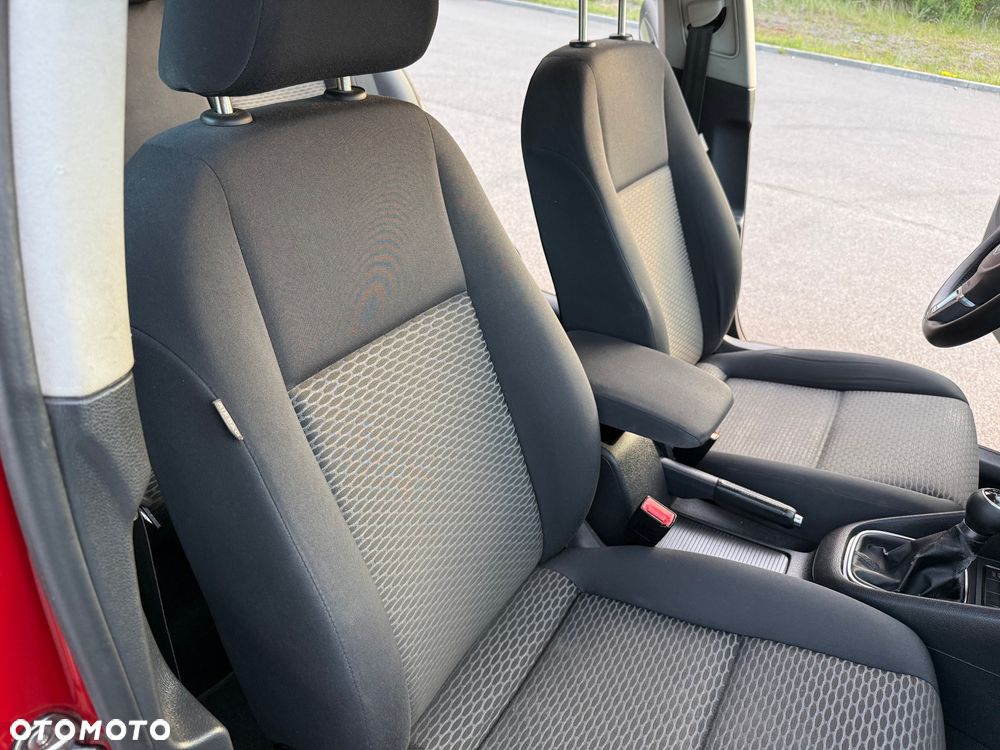Volkswagen Golf 1.6 TDI BlueMot Comfortline - 21