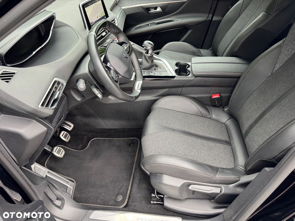 Peugeot 3008 - 24