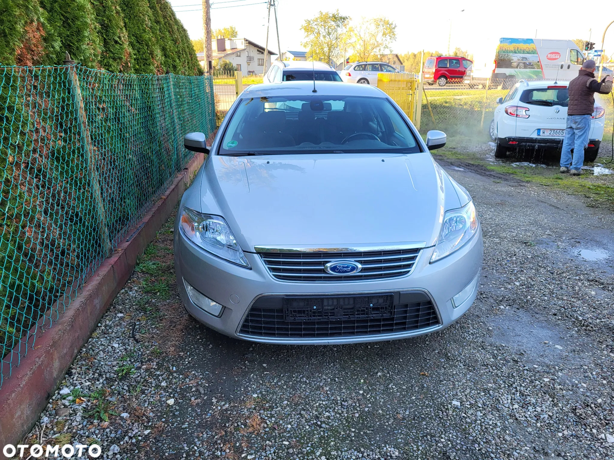Ford Mondeo 2.0 FF Ghia - 11
