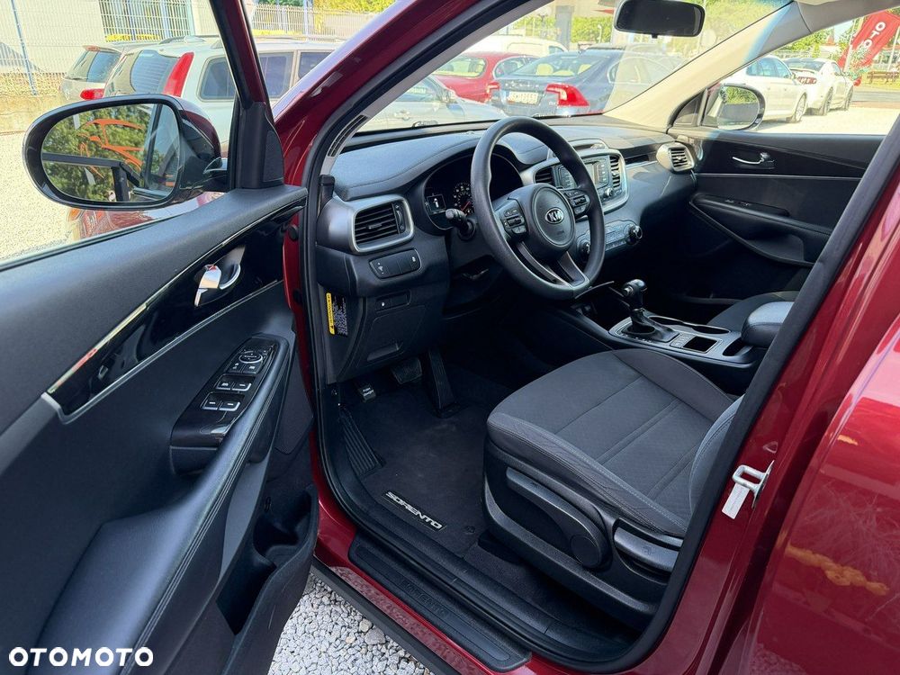 Kia Sorento - 10