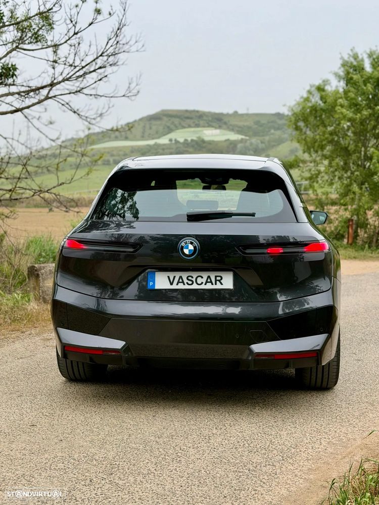 BMW iX xDrive50 - 5