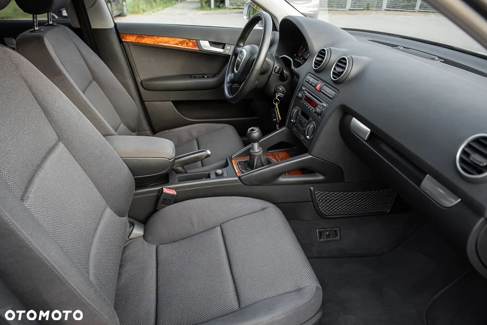 Audi A3 Sportback 1.9 TDI Ambition - 23