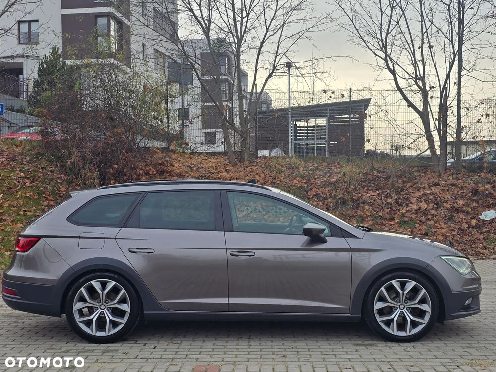 Seat Leon 2.0 TDI Start&Stop 4Drive DSG X-Perience - 11