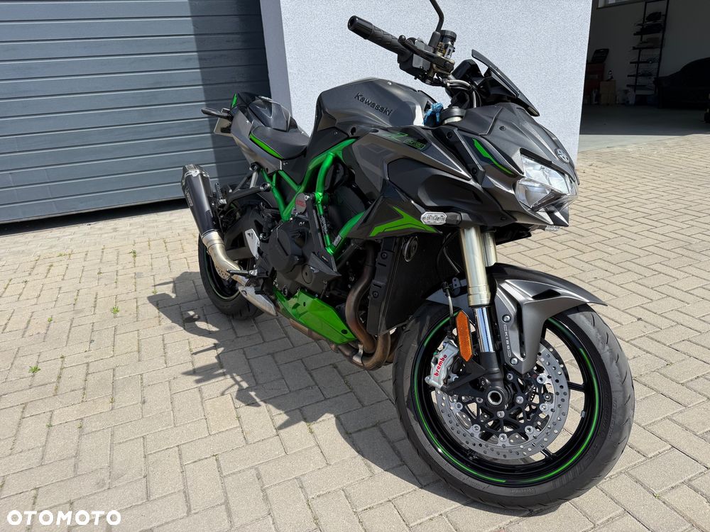 Kawasaki H2 - 1
