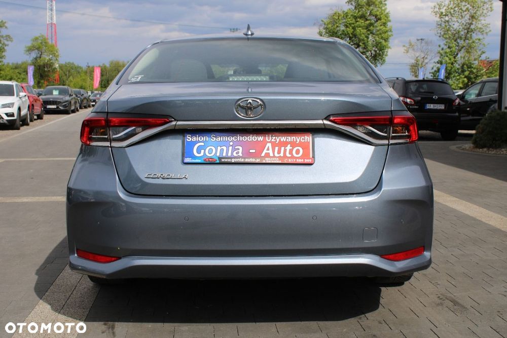 Toyota Corolla - 5