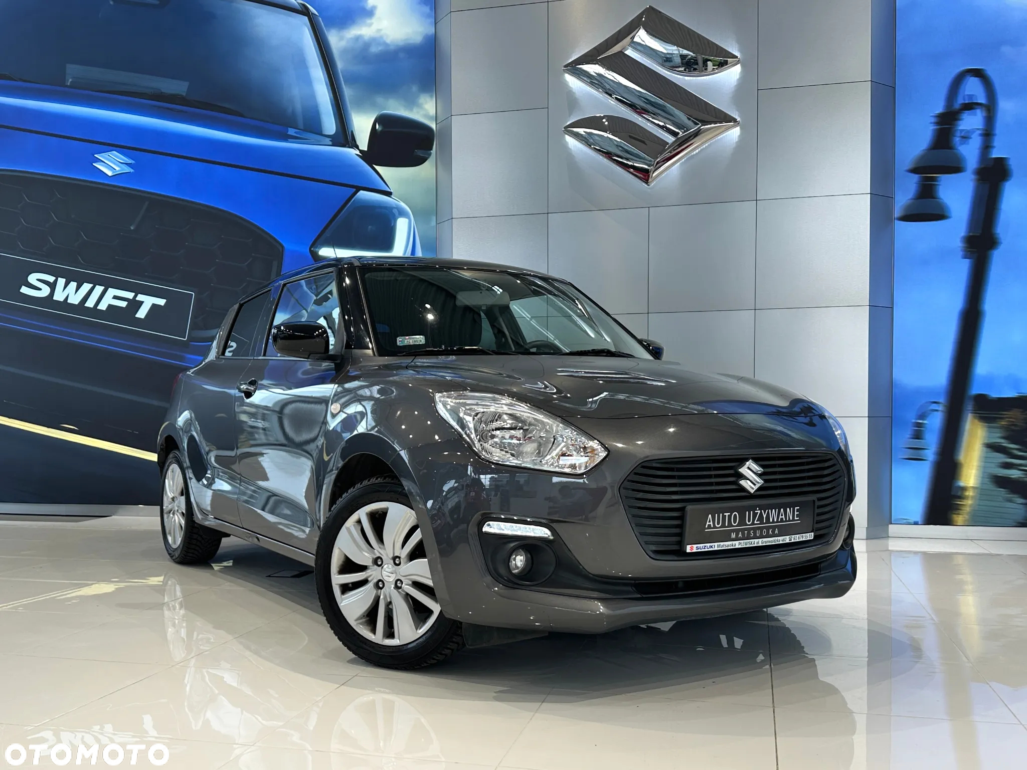 Suzuki Swift 1.2 Premium Plus CVT - 4