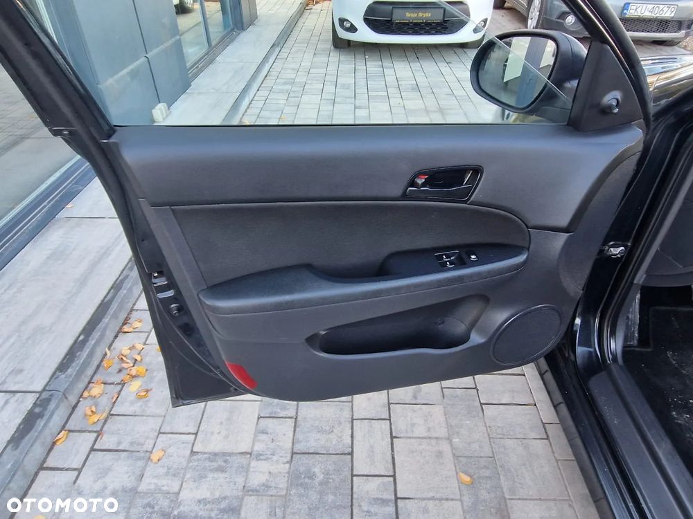 Hyundai i30 1.6 CRDI Classic - 19