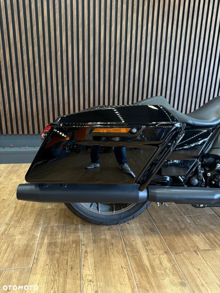 Harley-Davidson Touring Street Glide - 13