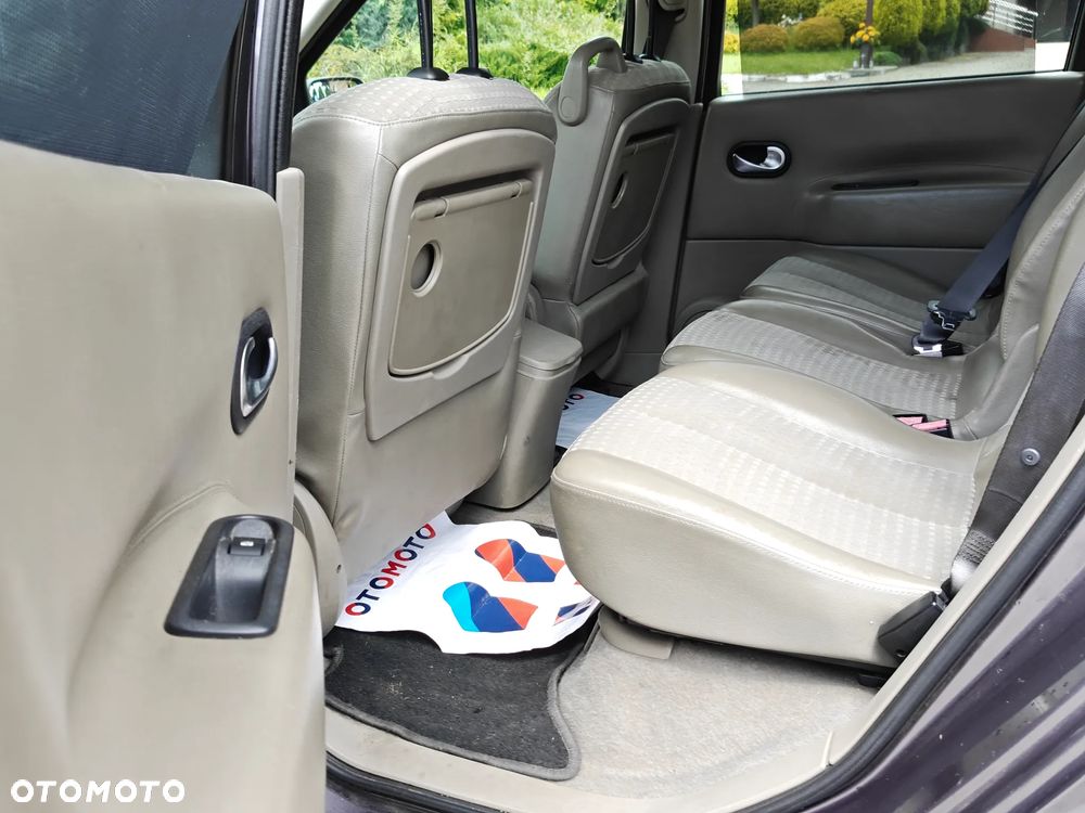 Renault Scenic 1.6 Confort Authentique - 8