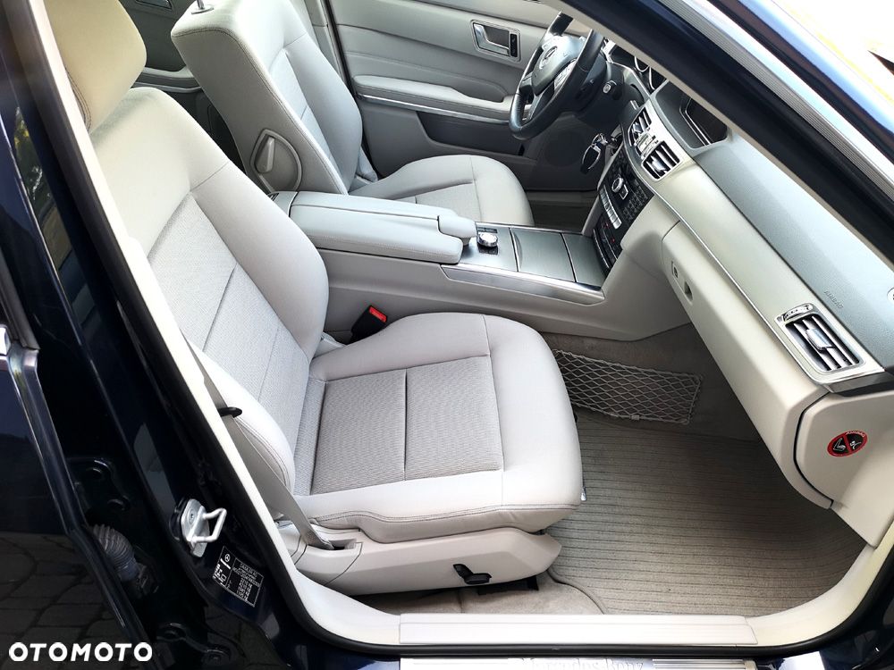 Mercedes-Benz Klasa E 200 7G-TRONIC Edition - 27