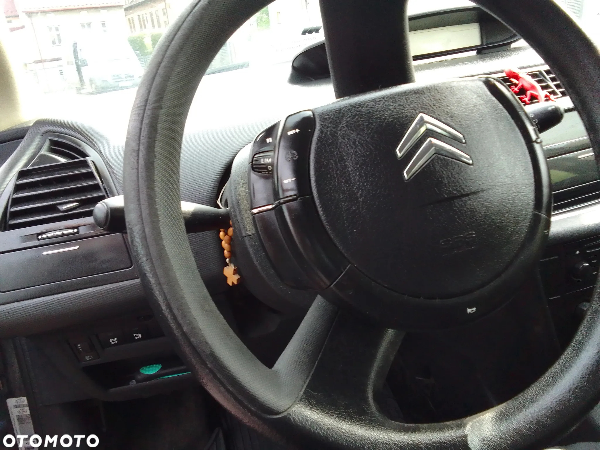Citroën C4 1.4 16V Impress - 3