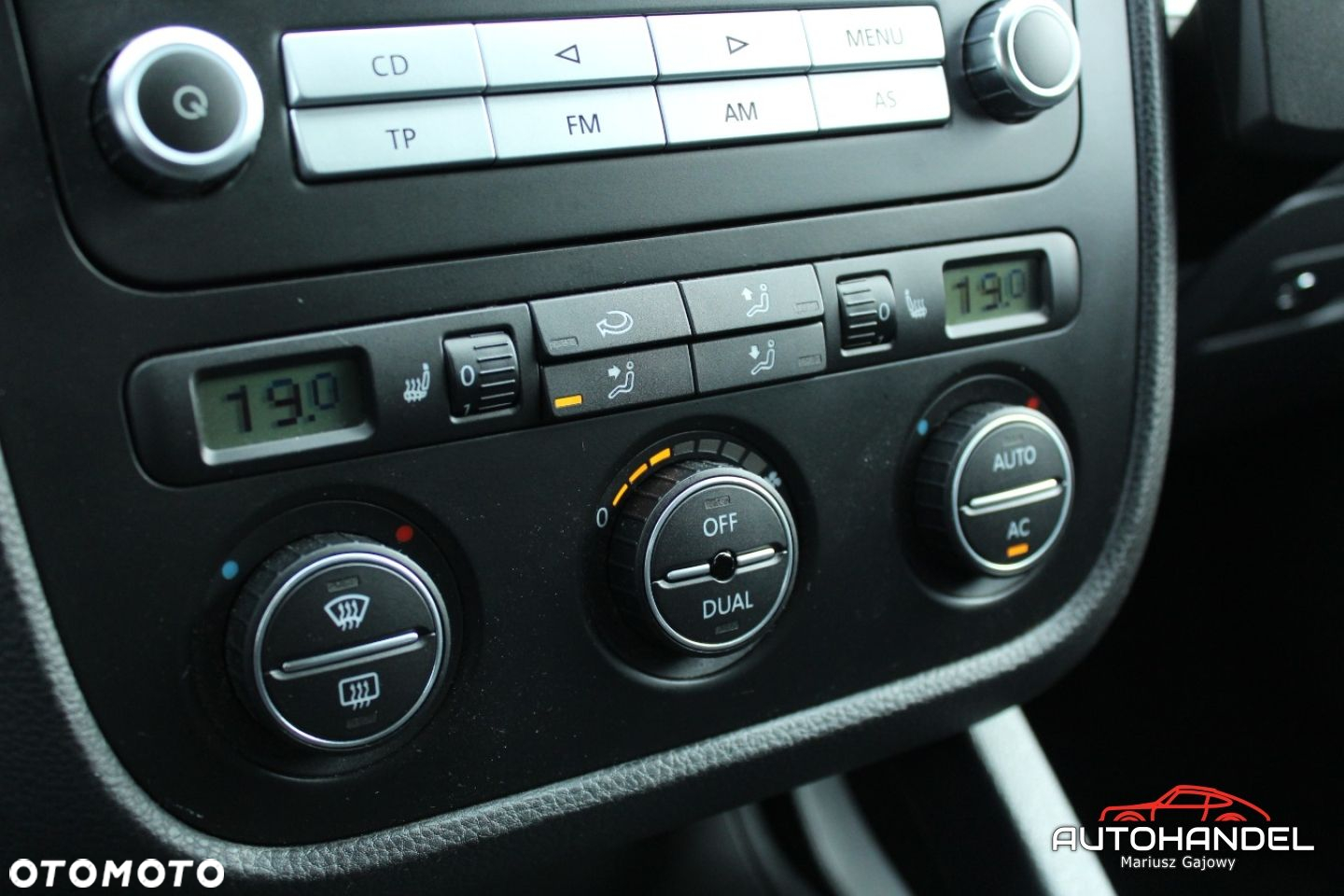 Volkswagen Golf - 13
