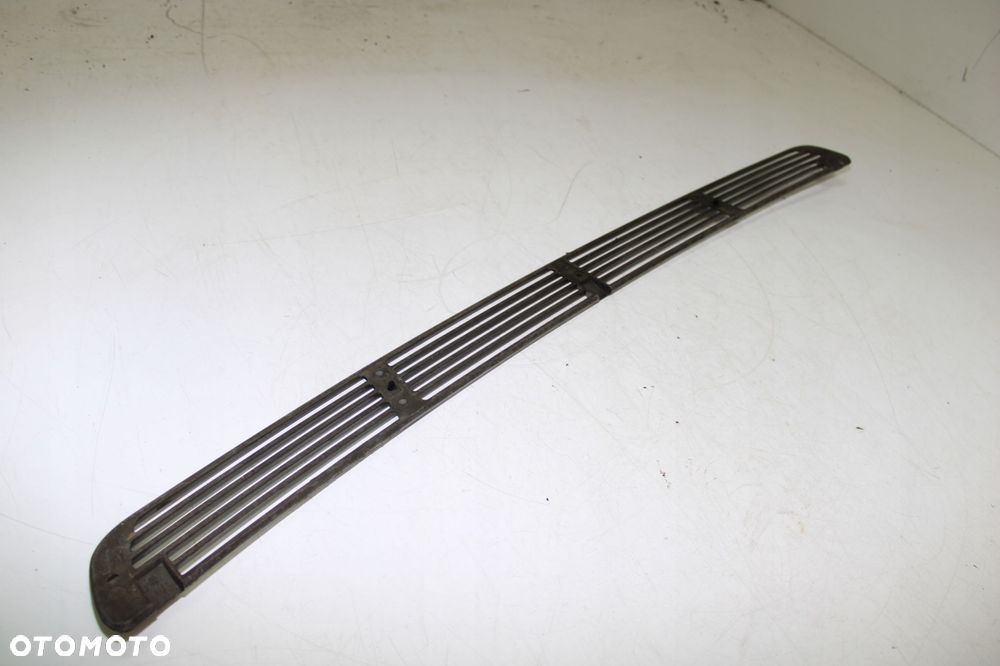 BMW E38 KRATKA MASKI DYSZ SPRYSKIWACZY MASKOWNICA NA 3 SPRYSKIWACZE RARYTAS - 4