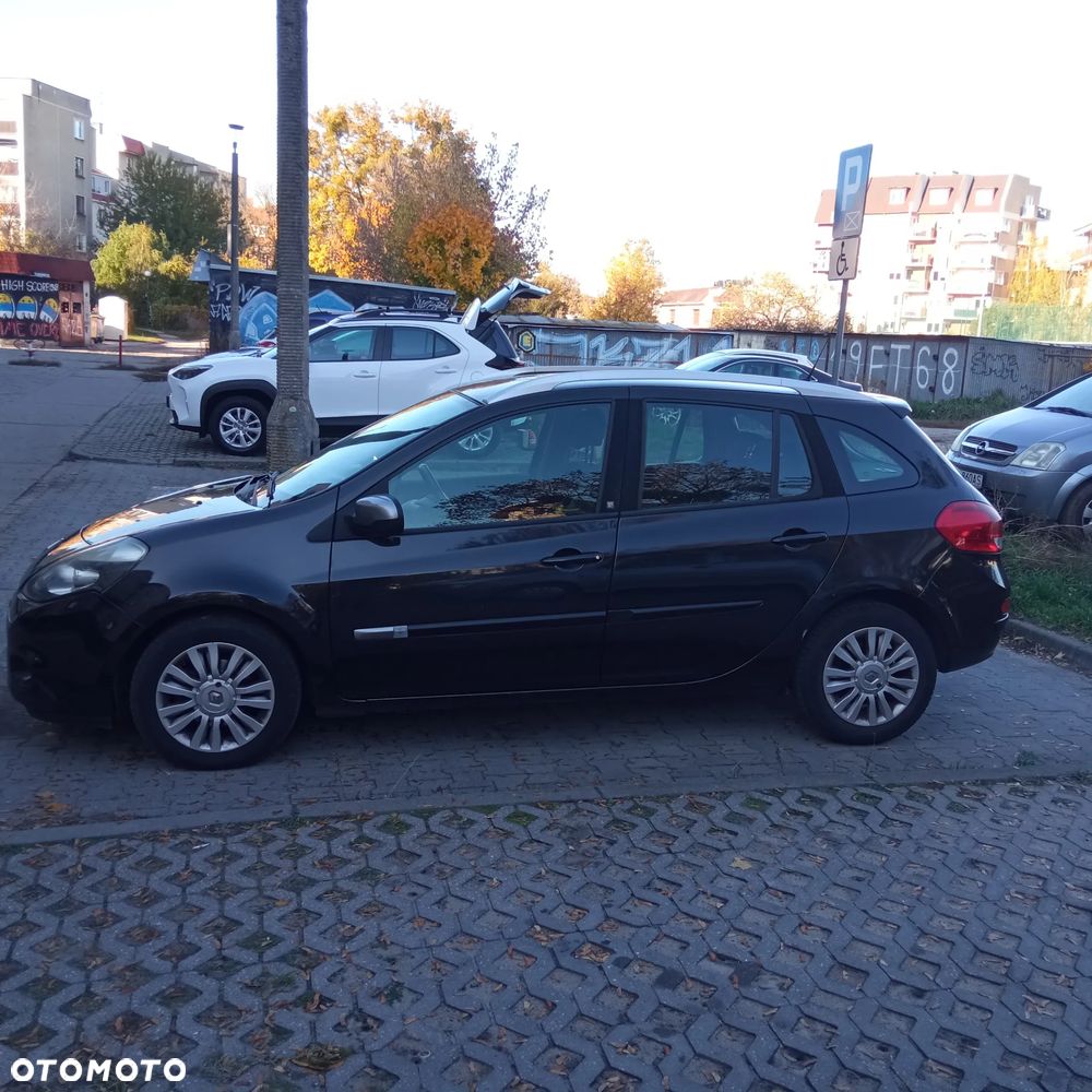 Renault Clio - 1